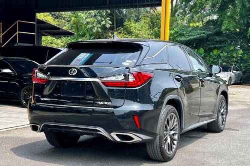 2nd Hand 2018 Lexus RX 300 Luxury